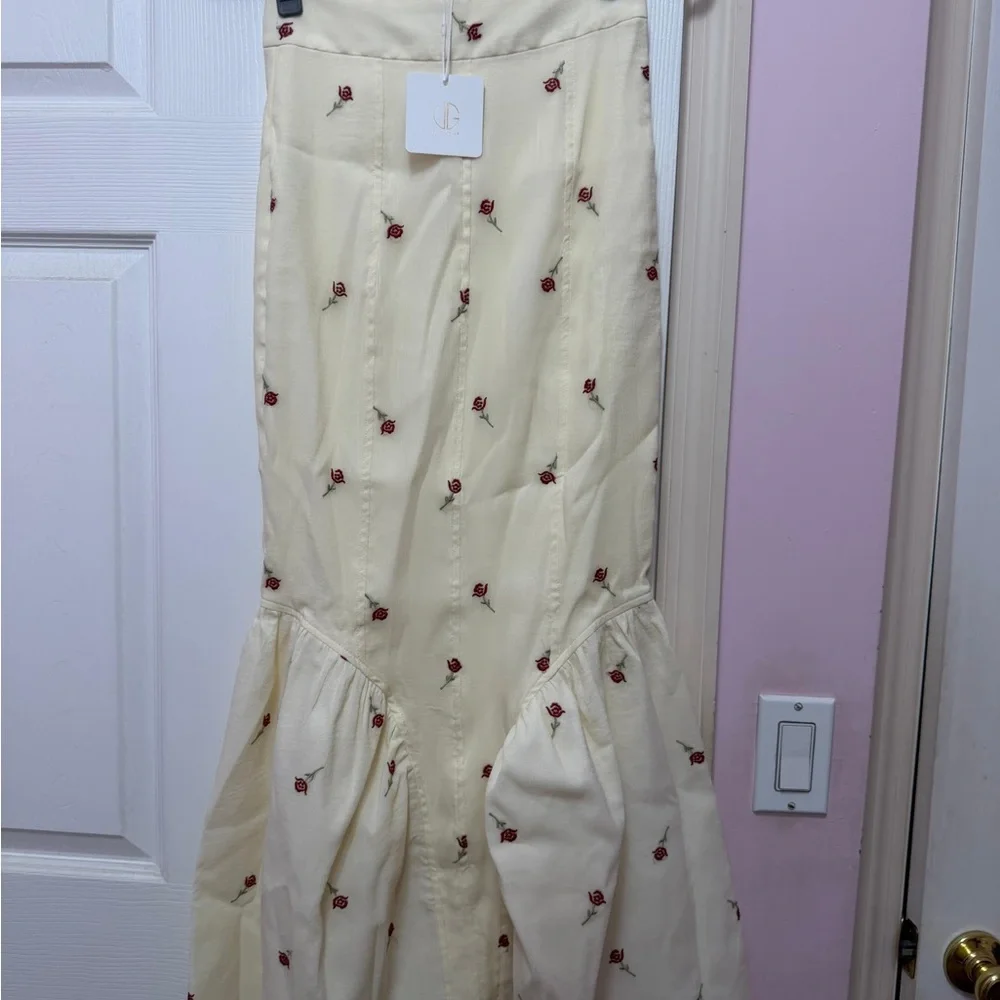 Chic Sheer Blouse with Red Floral Accents and skirt - Picture 6 of 7